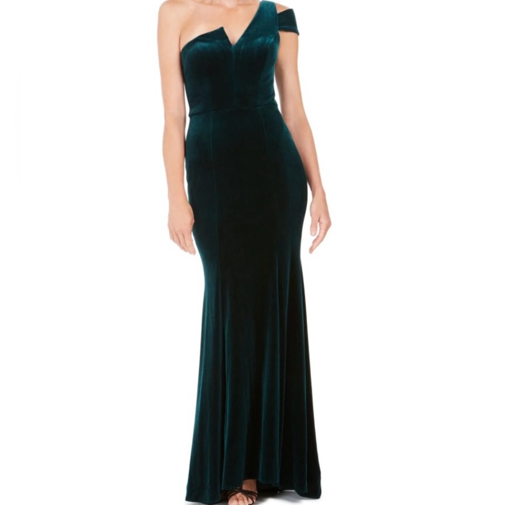 Betsy & Adam brand new Green velvet gown